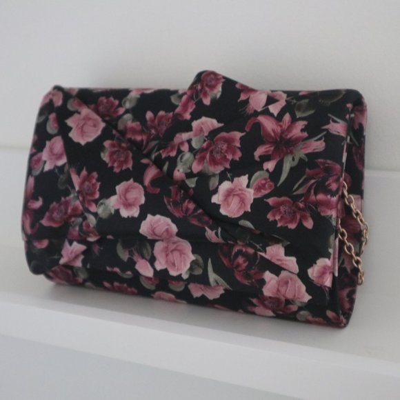 Le Château Bow clutch - Picture 2 of 8